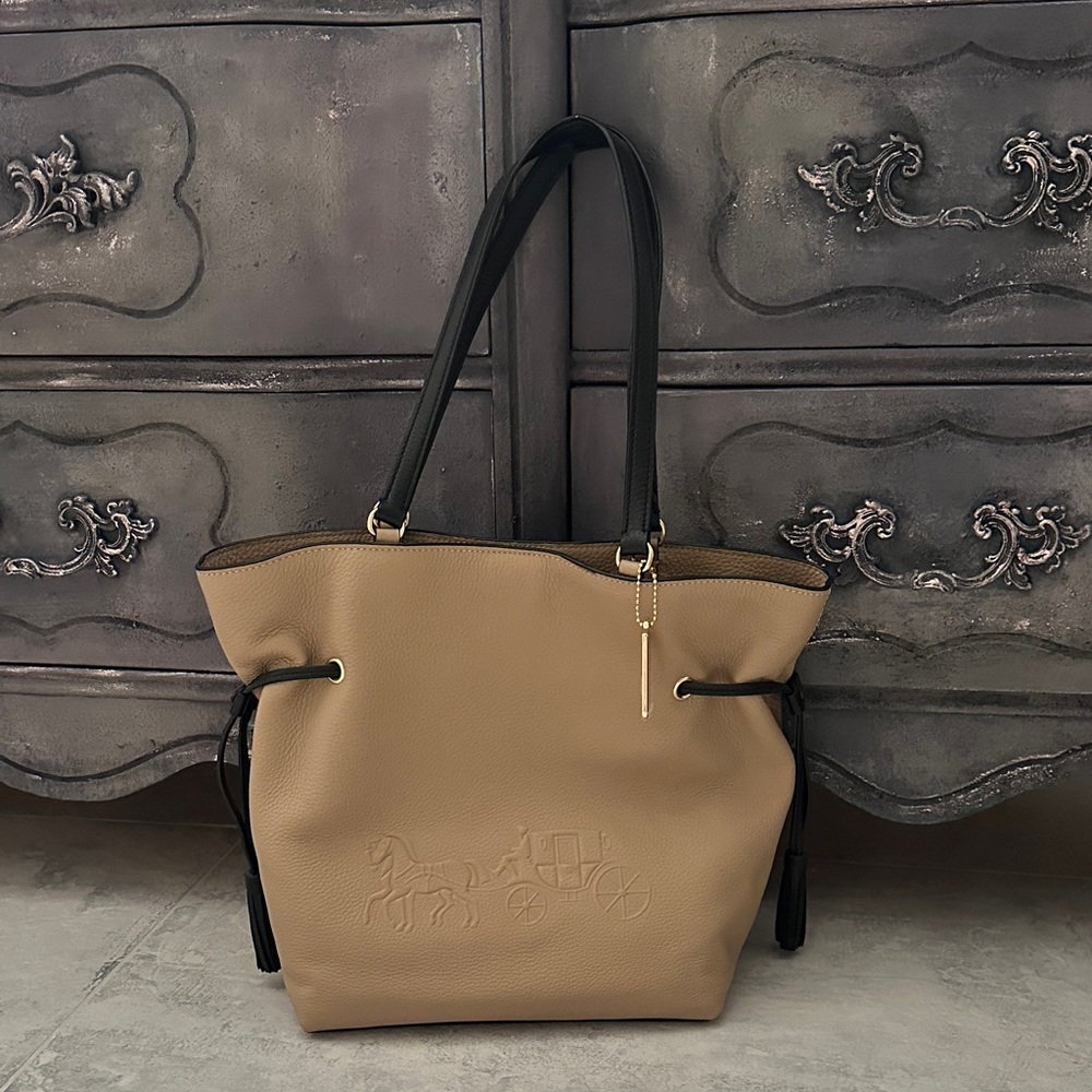 Coach Taupe Leather Purse with Black Accents - Picture 8 of 15